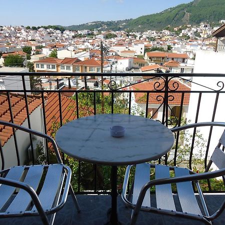 Pension Margarita Skiathos Town Ngoại thất bức ảnh