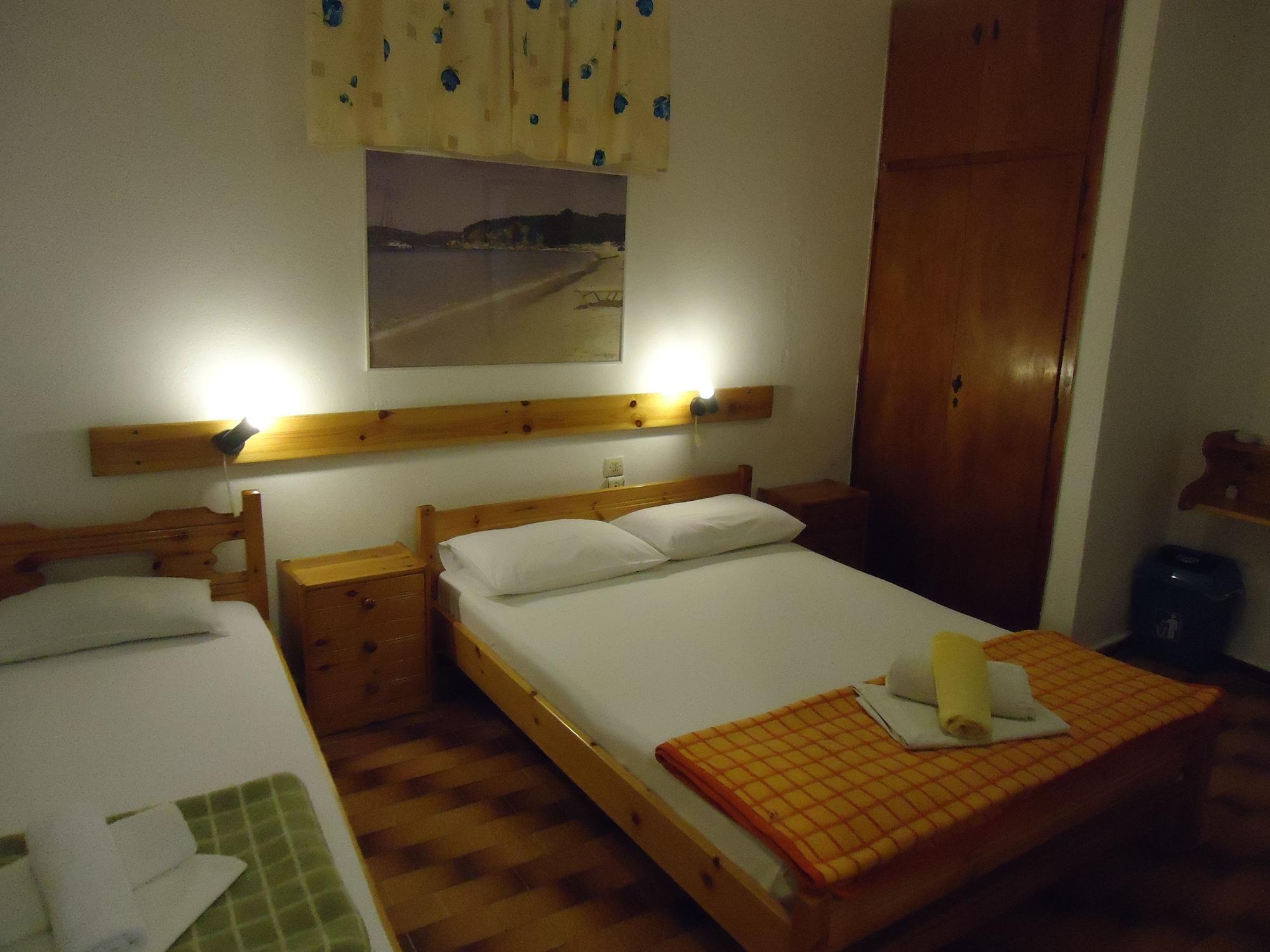 Pension Margarita Skiathos Town Ngoại thất bức ảnh