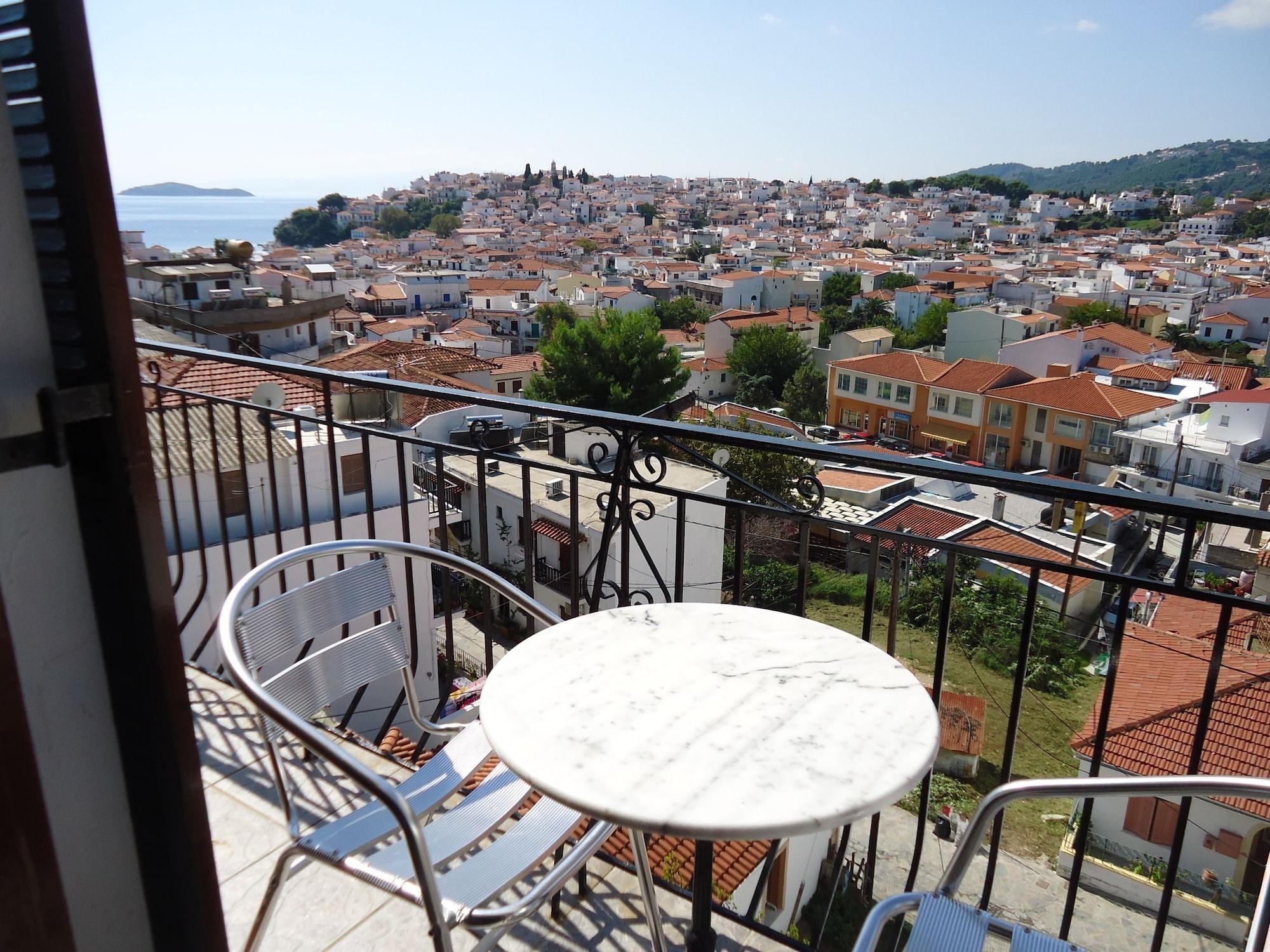 Pension Margarita Skiathos Town Ngoại thất bức ảnh