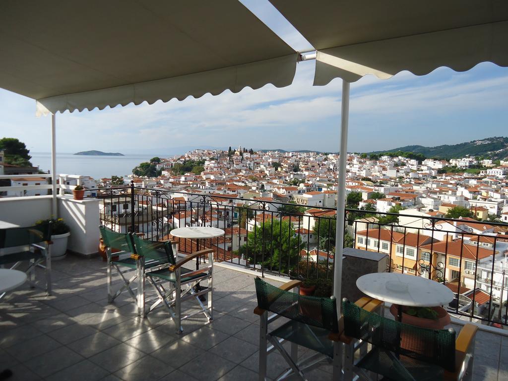 Pension Margarita Skiathos Town Ngoại thất bức ảnh