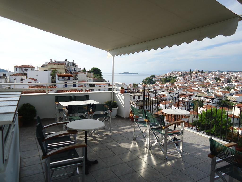 Pension Margarita Skiathos Town Ngoại thất bức ảnh