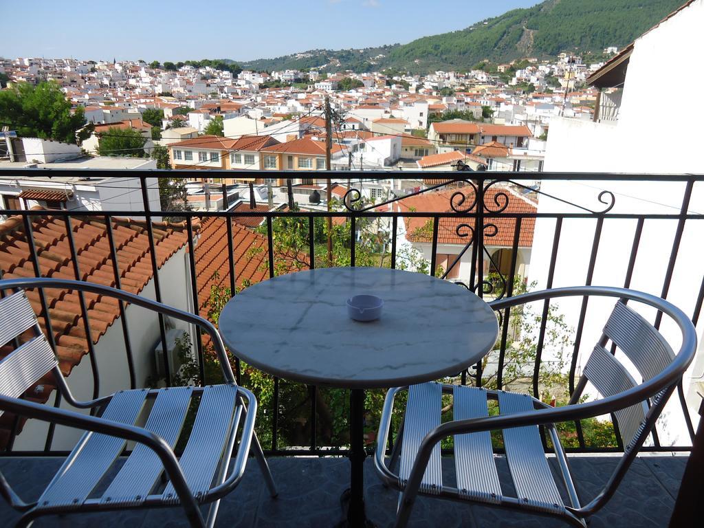 Pension Margarita Skiathos Town Ngoại thất bức ảnh