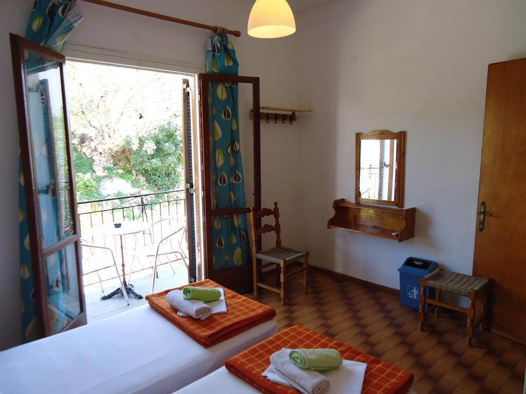 Pension Margarita Skiathos Town Ngoại thất bức ảnh