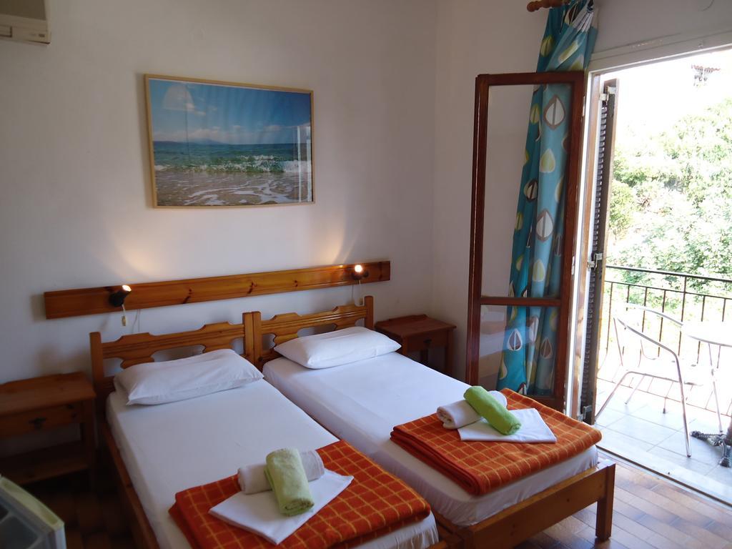 Pension Margarita Skiathos Town Ngoại thất bức ảnh